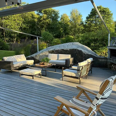 With Architect-designed Garden In Alsvik Casa vacanze