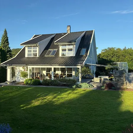 Casa vacanze With Architect-designed Garden In Alsvik Sorvag (Fogn)